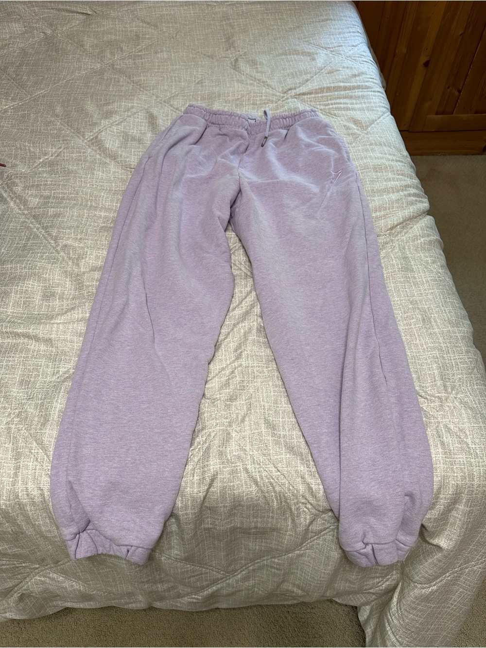 Gymshark women’s Lavender Joggers with Drawstring Waist